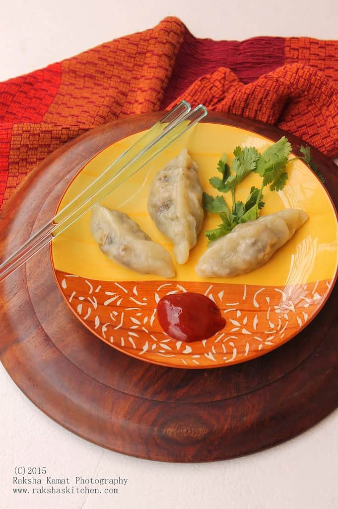 Vegetable Momos, tupperware, Tupperware Steamer, Steamed momos, momos