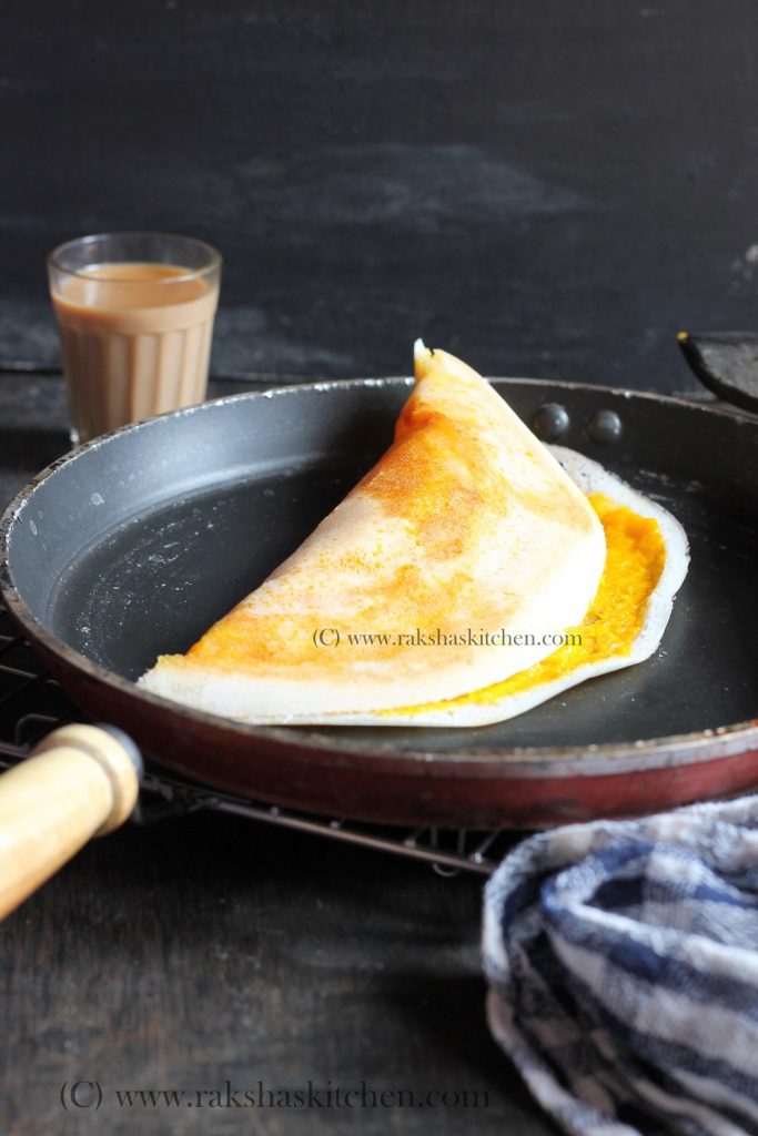 Mango dosa with mango filling