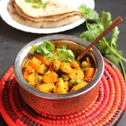 Aloo Gajar Matar Ki Subzi - Raksha's Kitchen