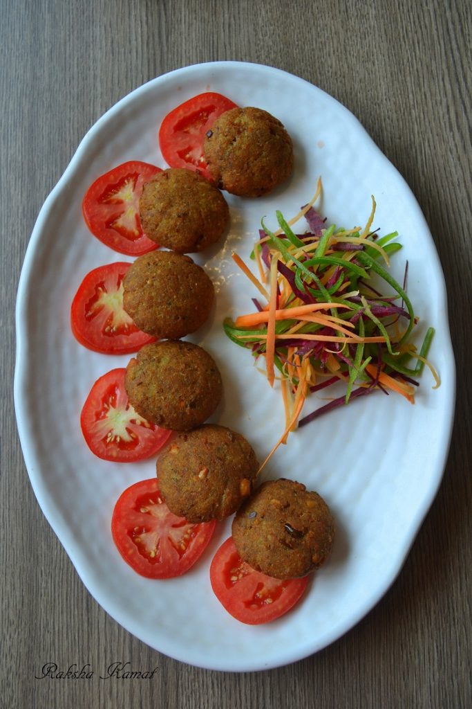 Aloo Mattar Ki Tikki