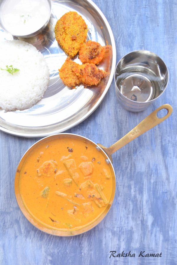 Goan Prawns Curry With Ladyfingers - Raksha's Kitchen