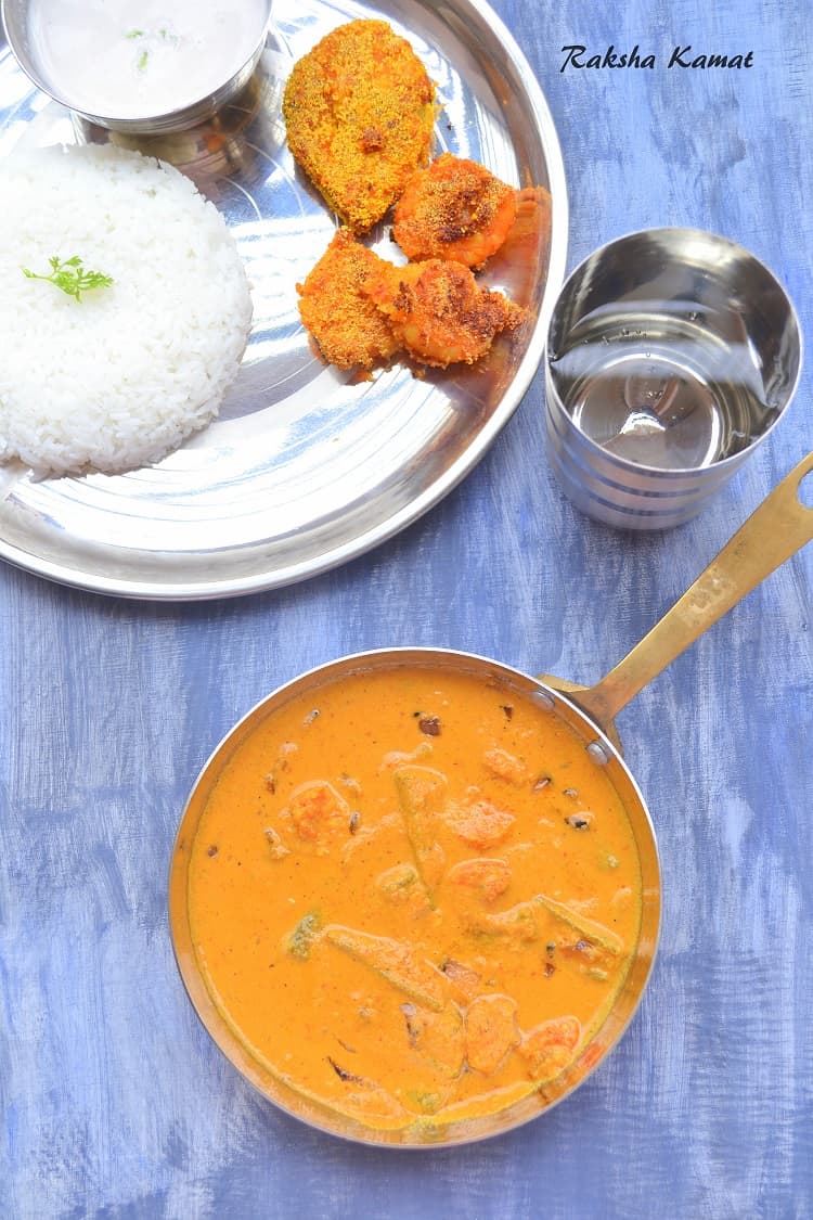 Goan Prawns Curry With Ladyfingers - Raksha's Kitchen