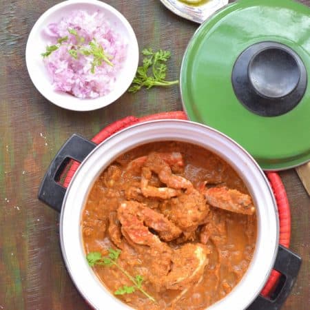 Goan Crab Curry / Kullyache Tonak - Raksha's Kitchen