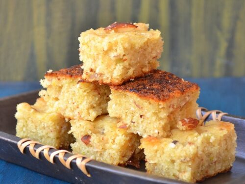 Best eggless rava cake recipe / Sooji cake / semolina cake - Hatty Foods