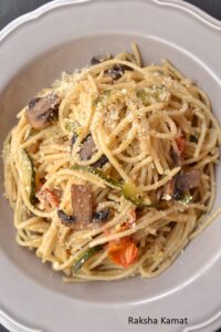 Mushroom zucchini spaghetti pasta