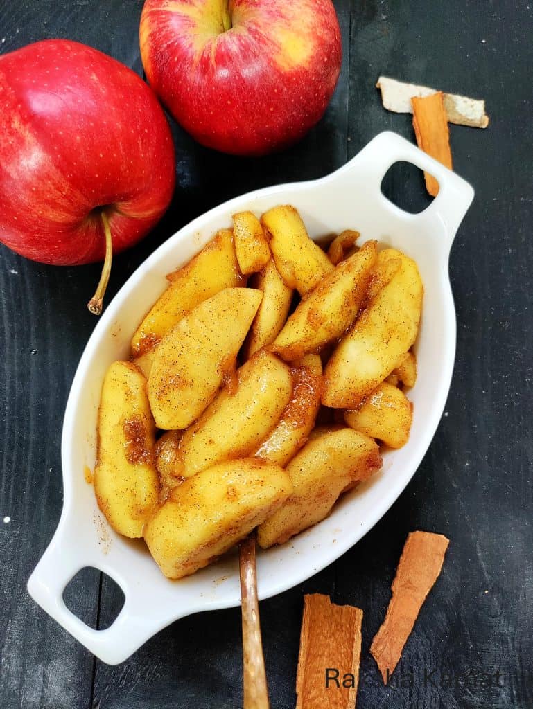 warm spiced apples